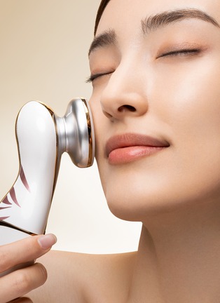  - CHOUCHOU TOKYO - The Morpho Set & PE Golden Beauty The Serum