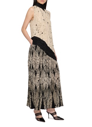 Figure View - Click To Enlarge - YANGKEHAN - Sleeveless Printed Mock Neck Silk Maxi Dress
