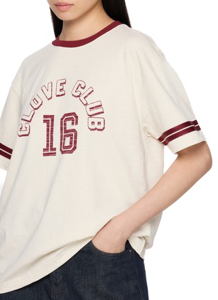  - CLOVE - Retro Graphic Contrast Trim Cotton Jersey Ringer T-Shirt