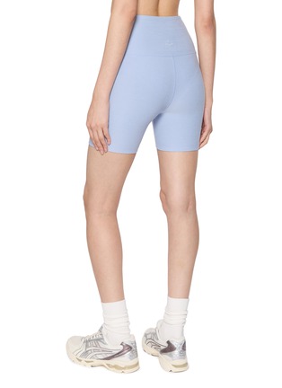 Back View - Click To Enlarge - BEYOND YOGA - Spacedye™ Keep Pace 5" Shorts
