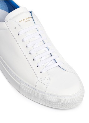 Detail View - Click To Enlarge - GIVENCHY - 'Urban Street' knot collar leather sneakers