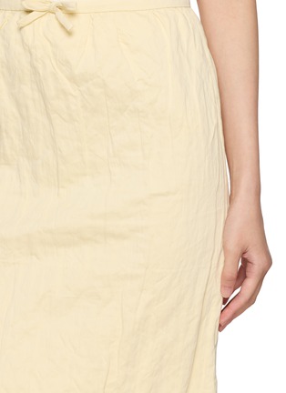  - SHUSHU/TONG - Bow Detail Pencil Skirt