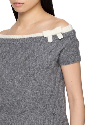  - SHUSHU/TONG - Off Shoulder Bow Detail Knit Crop Top