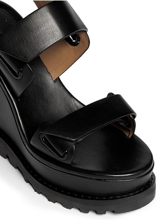 Detail View - Click To Enlarge - MARC BY MARC JACOBS SHOES - Leather platform wedge sandals