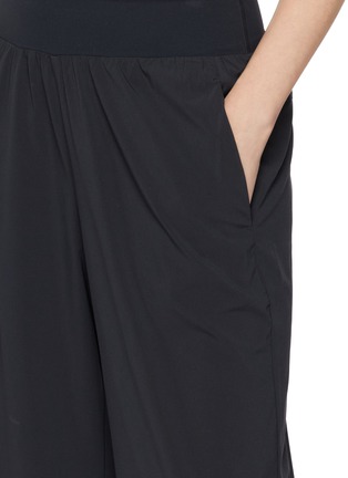  - BEYOND YOGA - Move Free Wide Leg Pants