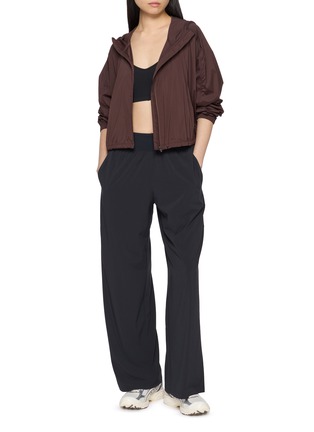 Figure View - Click To Enlarge - BEYOND YOGA - Move Free Wide Leg Pants