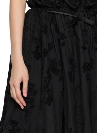  - ASSIGNMENTS - Jacquard Petal Embroidered Skirt