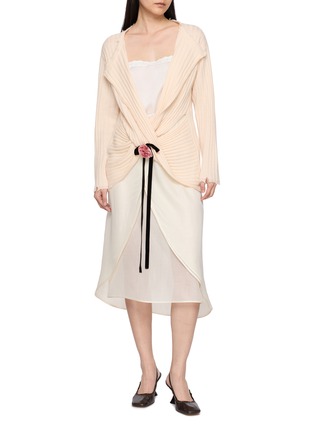 Figure View - Click To Enlarge - ASSIGNMENTS - Flower Twist Frayed Edge Knit Cardigan