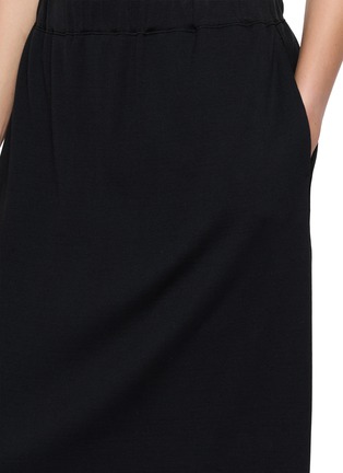  - GOOD PEOPLE GOOD STITCHING GOOD PRODUCT - Relaxed Back-Slit Drawstring Skirt