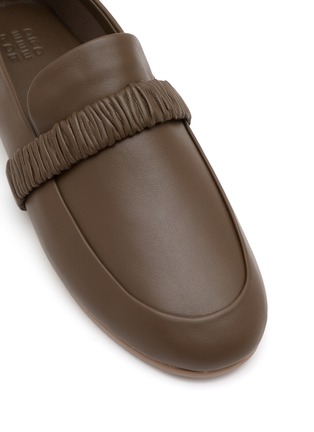 Detail View - Click To Enlarge - PEDDER RED - Bennett Leather Loafers