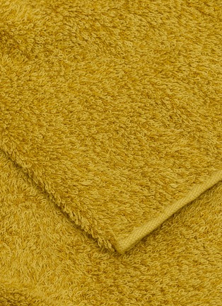 Detail View - Click To Enlarge - HIPPOPOTAMUS - Guest Towel — Gold