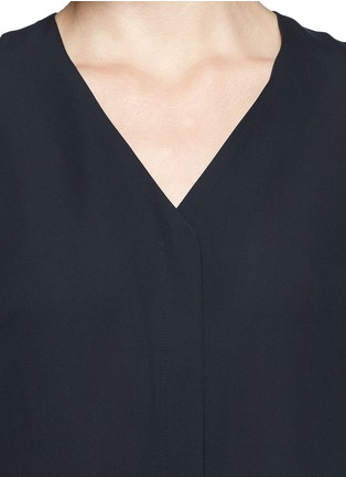 Detail View - Click To Enlarge - THEORY - 'Napala' button-down top