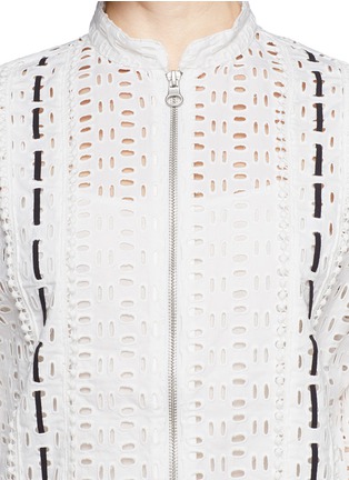 Detail View - Click To Enlarge - SEE BY CHLOÉ - Front zip eyelet dress