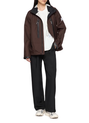 Figure View - Click To Enlarge - AND WANDER - Carabiner Clip Heavy Cotton Pocket T-Shirt