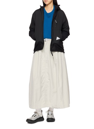 Figure View - Click To Enlarge - AND WANDER - Panelled Hooded Air Fleece Zip Up Jacket