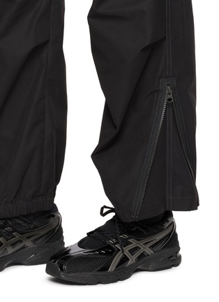  - AND WANDER - 111 High Count Zip Hem Pants