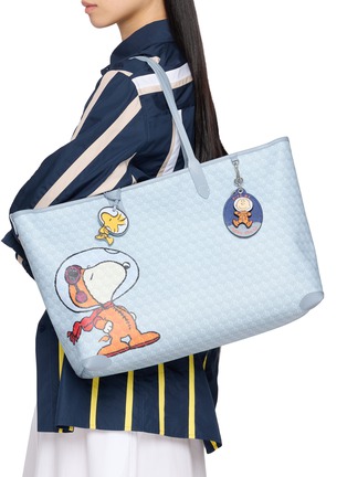 Figure View - Click To Enlarge - ANYA HINDMARCH - X Peanuts Charlie Brown Key Charm