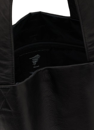 Detail View - Click To Enlarge - DISCORD YOHJI YAMAMOTO - Medim Signature Leather Tote Bag