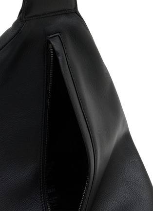 Detail View - Click To Enlarge - DISCORD YOHJI YAMAMOTO - Medium Tuck Leather Sling Bag