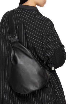 Figure View - Click To Enlarge - DISCORD YOHJI YAMAMOTO - Medium Tuck Leather Sling Bag