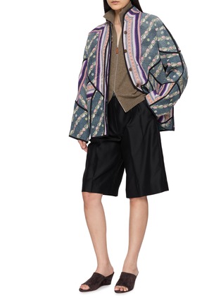 Figure View - Click To Enlarge - NAMAI - The Ishani Reversible Jacket