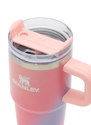 Detail View - Click To Enlarge - STANLEY - The Quencher H2.0 FlowState™ Tumbler 20oz — Sunset Spiral