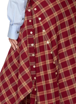  - EENK - Side Button Convertible Chequered Skirt