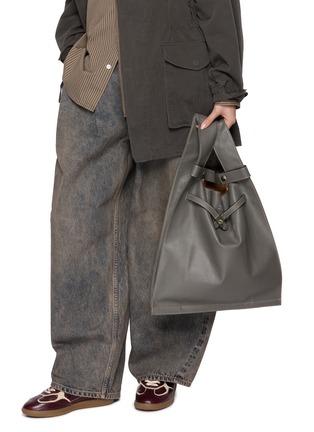 Front View - Click To Enlarge - BEAUTIFUL PEOPLE - Extra Large Bandage Handle Shrink Leather Market Bag