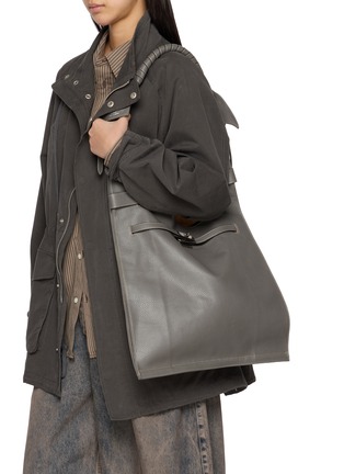 Figure View - Click To Enlarge - BEAUTIFUL PEOPLE - Extra Large Bandage Handle Shrink Leather Market Bag