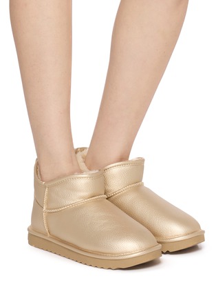 Figure View - Click To Enlarge - D.FRANKLIN - Fur Lined Flat Boots