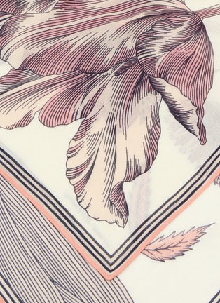 Detail View - Click To Enlarge - INOUI EDITIONS - Gustav Wool Square Scarf