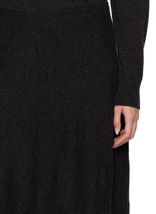  - ARCH4 - Helma Modern Classic Knit Midi Skirt