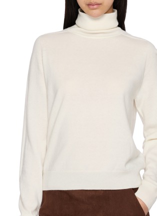  - ARCH4 - India Turtleneck Knit Cashmere Sweater