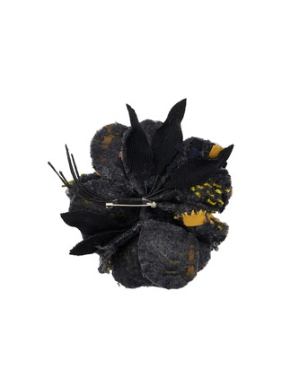 Detail View - Click To Enlarge - KIJINOKANOSEI - Under the Rose Tweed Corsage
