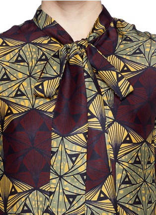 Detail View - Click To Enlarge - STELLA JEAN - 'Isotta' neck tie geometric tribal print shirt