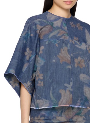  - MS MIN - Floral Print Butterfly Sleeve Denim Top