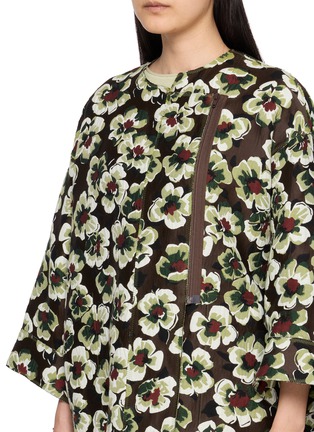  - MS MIN - Floral Print Zip Up Cocoon Coat