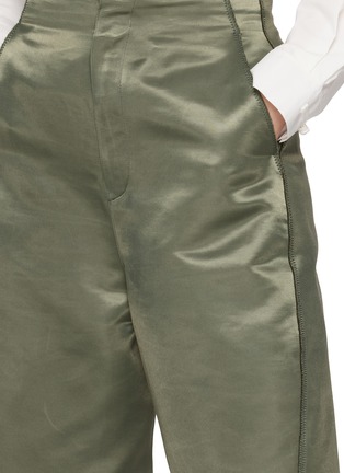  - MS MIN - Relaxed Barrel Leg Satin Pants