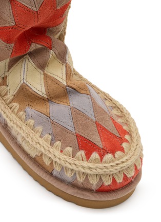 Detail View - Click To Enlarge - MOU - Eskimo 24 Quilted Panel Embroidered Suede Boots