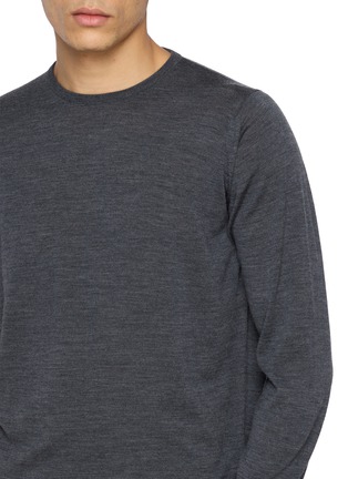  - JOHN SMEDLEY - Easy Fit Merino Wool Crewneck Sweater
