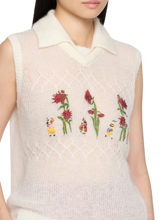  - LAOWLA - Appliqué Knit Sweater Vest