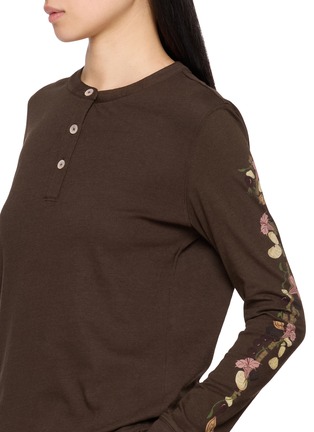  - LAOWLA - Floral Print Henley Long Sleeve Top