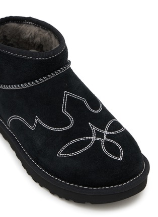 Detail View - Click To Enlarge - UGG - Classic Ultra Mini Suede Shearling Western Boots