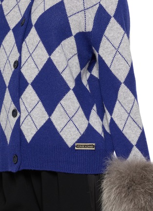  - IZAAK AZANEI - Argyle Print Fur Cuff Knit Cardigan