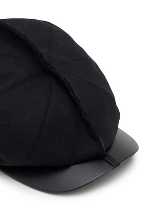 Detail View - Click To Enlarge - COMME DES GARCONS SHIRT ACCESSORIES - Leather Brim Gavroche Hat