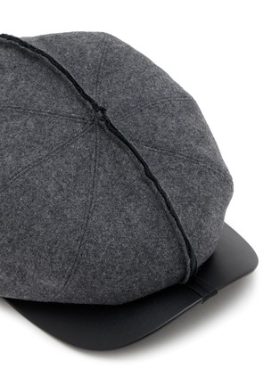 Detail View - Click To Enlarge - COMME DES GARCONS SHIRT ACCESSORIES - Leather Brim Gavroche Hat