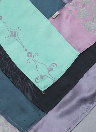 Detail View - Click To Enlarge - KATLIAX ACC - Jacquard Floral Silk Square Scarf