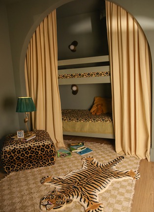  - DOING GOODS - Drowsy Tiger Large Rug