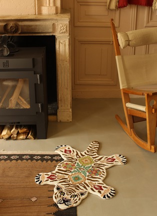  - DOING GOODS - Small Jill Tiger Floral Wool Rug