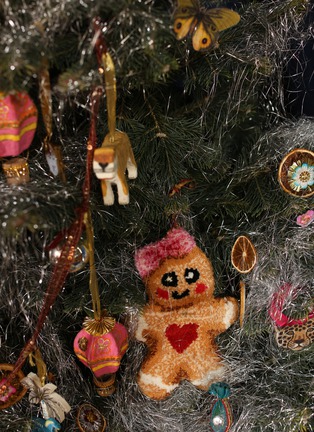 Detail View - Click To Enlarge - DOING GOODS - Mrs Ginger Bread Gift Hanger